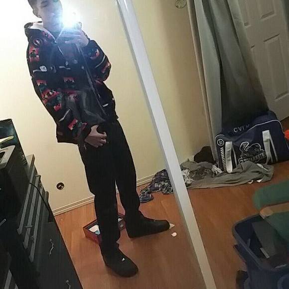 Meet your Posher, Chase - Picture 1 of 3